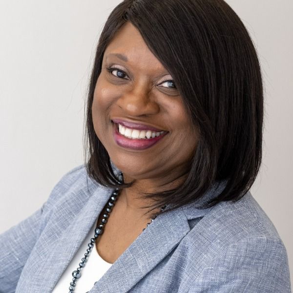 Lisa Roach